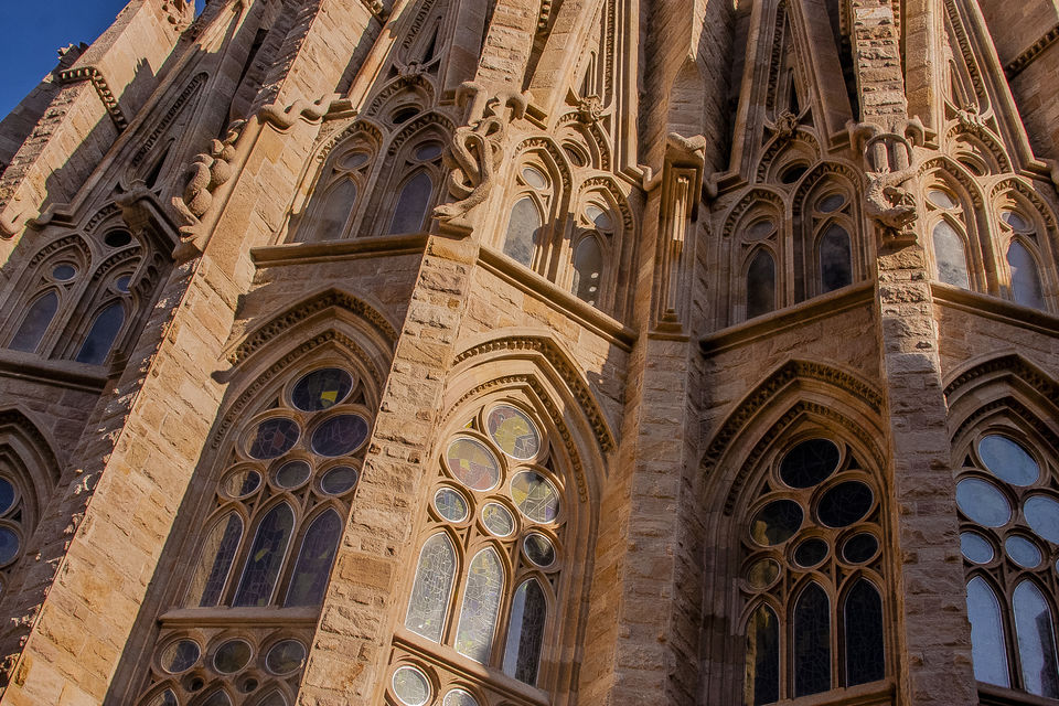 Sagrada Familia: Skip-the-Line Guided Tour with Towers