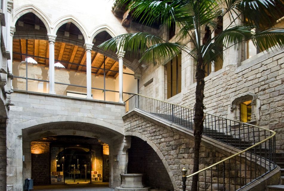 Barcelona Picasso Museum and Gothic Quarter Guided Tour